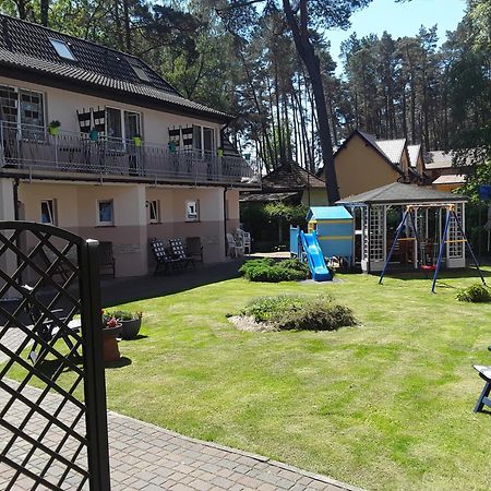 Dom Goscinny Borowiak Pobierowo Exteriör bild